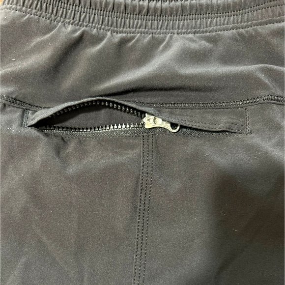 Lululemon Women's Cropped Pants Black Drawstring Closure Zip Pocket Size 6 - Picture 5 of 5
